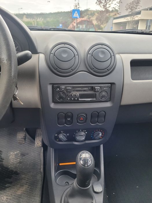 Dacia Logan 1.2 16V an 2010 77.000 km Unic proprietar