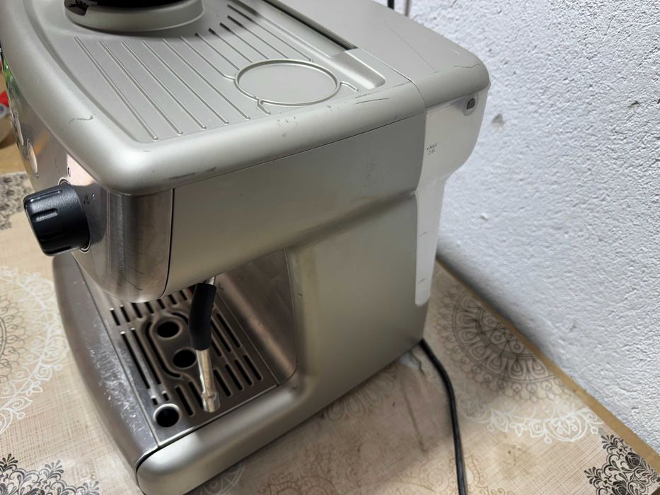 Кафемашина - Breville Barista Max