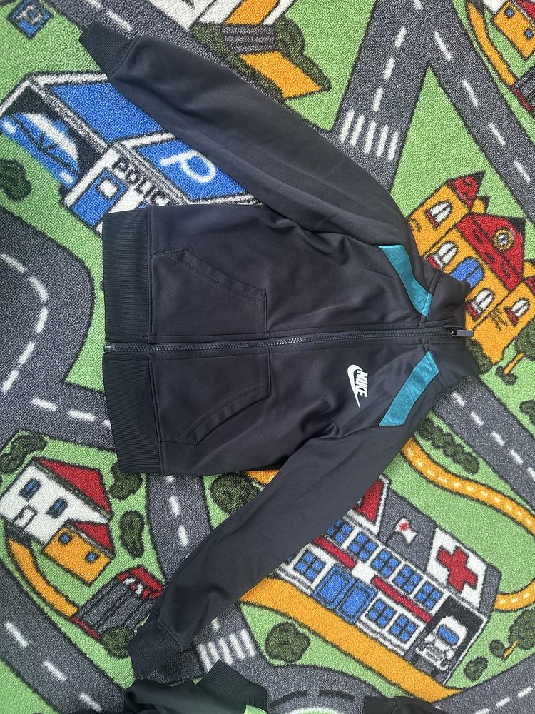 Оригинален екип на Nike 104