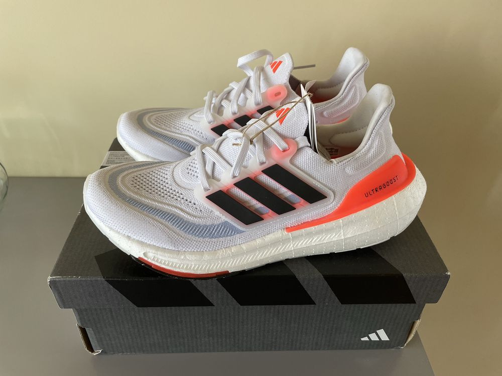 Adidas Ultraboost Light W