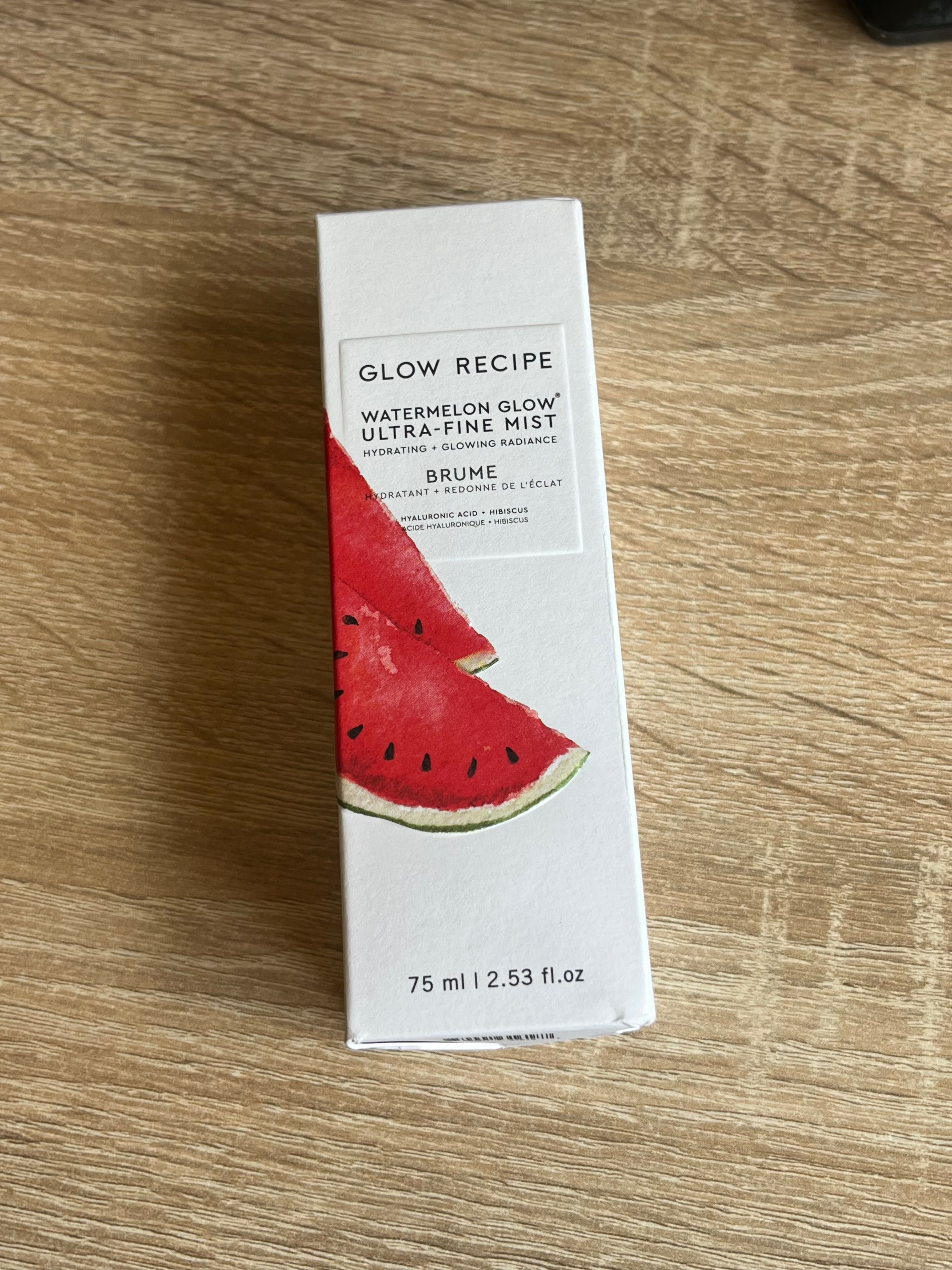 Спрей за лице на Glow Recipe