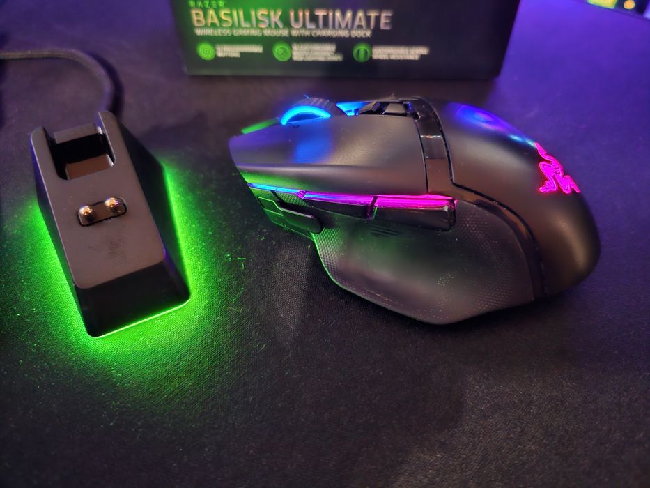 Razer Basilisk Ultimate Wireless Gaming Mouse With Charging Dock RGB