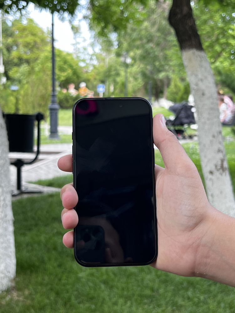 Продаеться Iphone 16