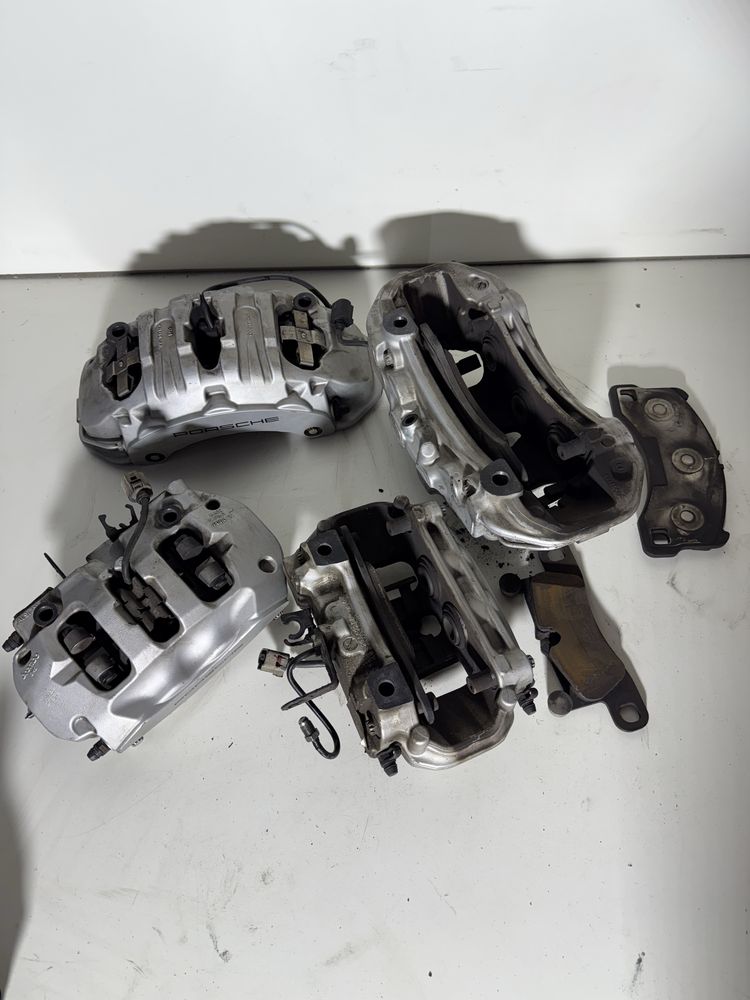 Спирачни апарати brembo за Porshce 958  92 A