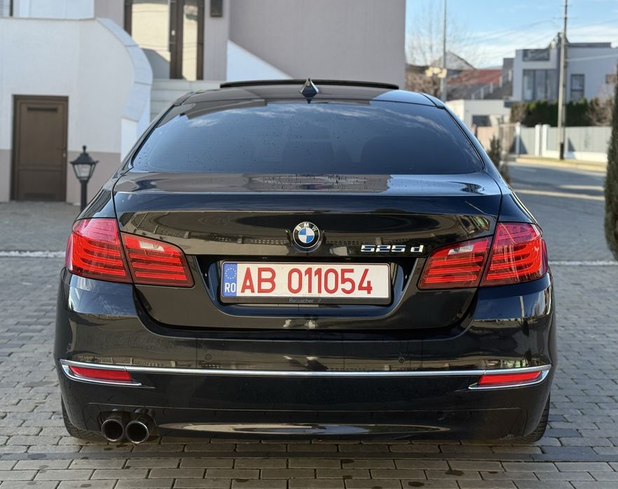 BMW Seria 5 2016  / F10  / 525D / Digital / Trapa / Luxury