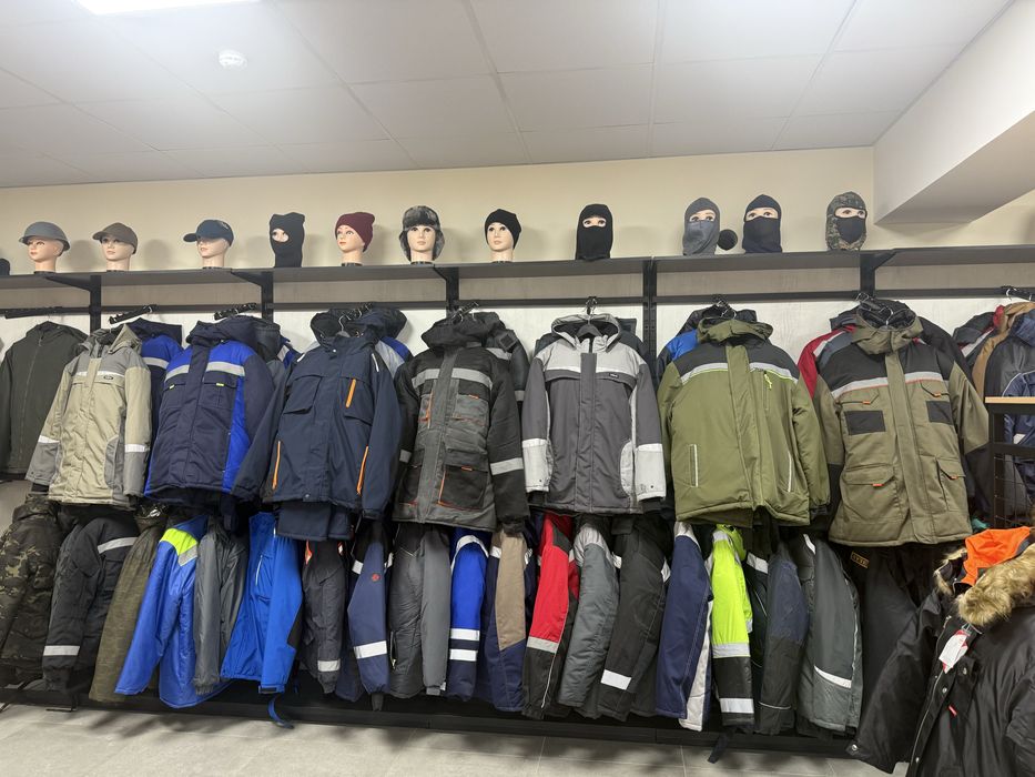 Спецодежда большое количество