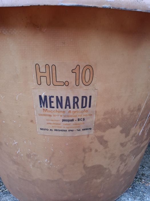 Cada fibră sau plastic de 1000 litri