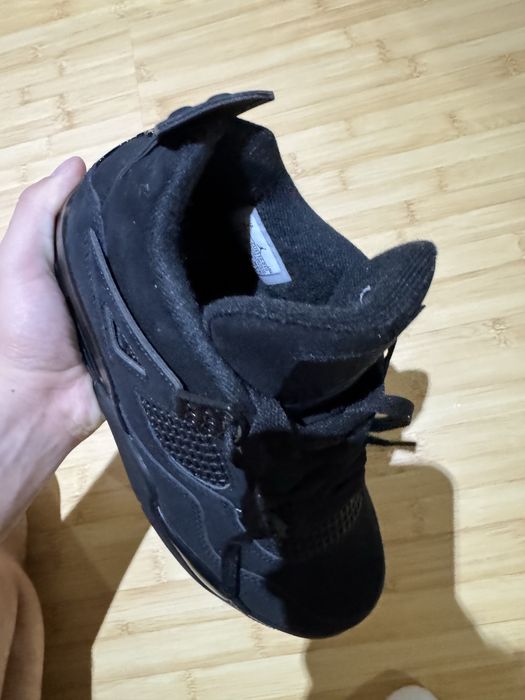 Jordan 4 Black cat