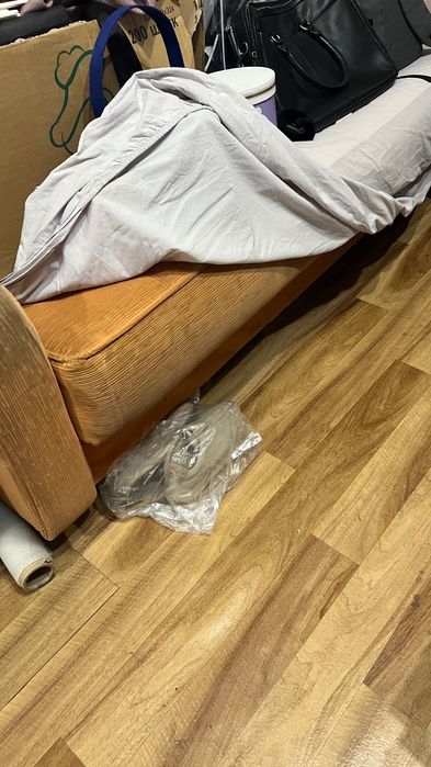 Бесплатно Диван и кресло