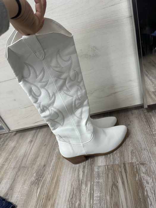 Високи каубойски ботуши