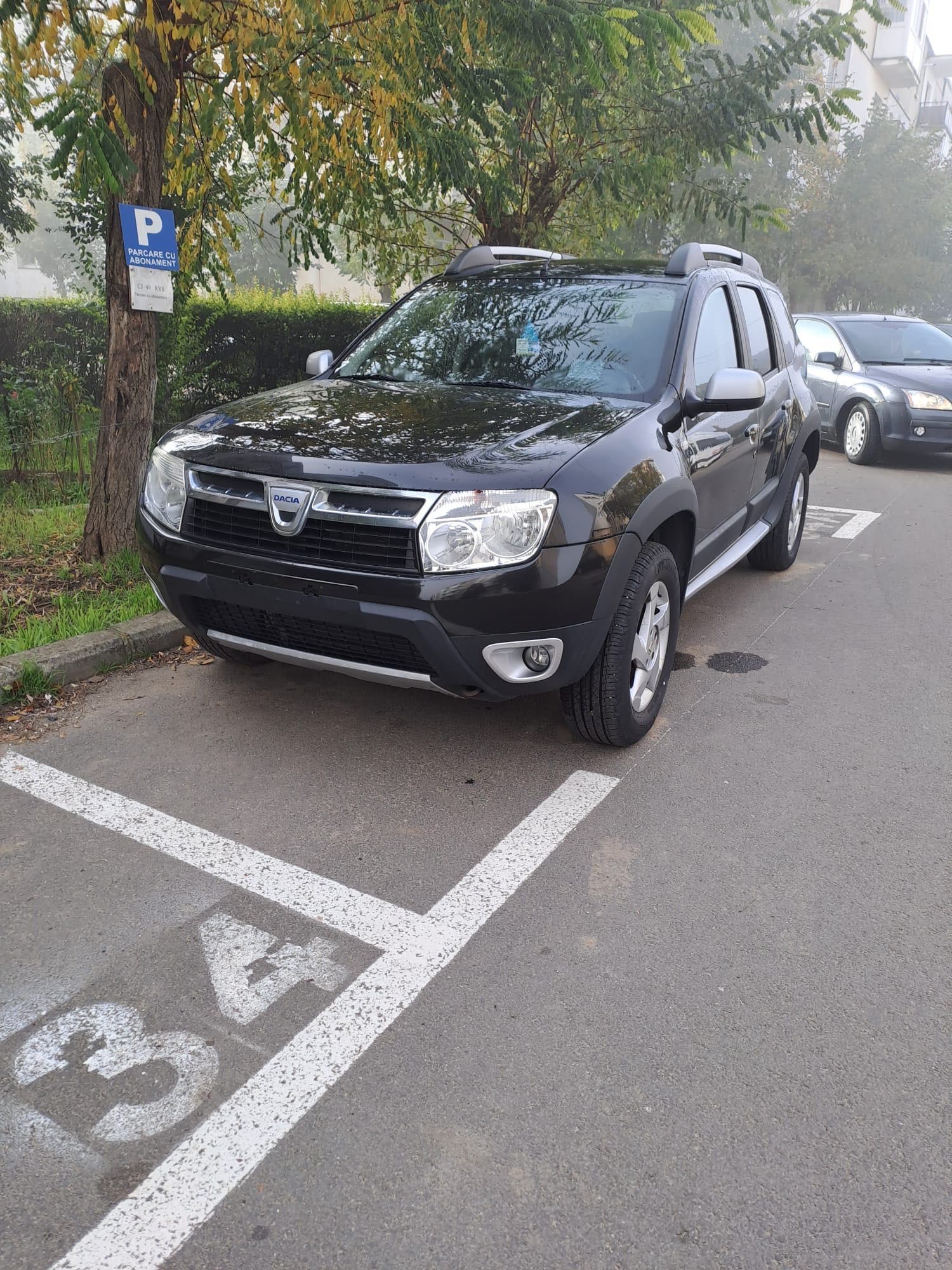 Vând Dacia duster 16 benzină