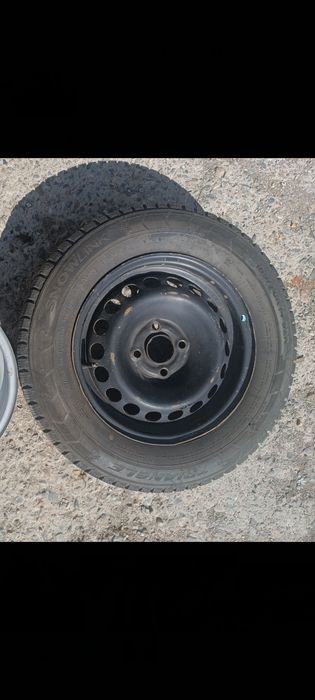 шина зимняя с диском R14 , накаченная Равон3 , -  в отличном  состояни