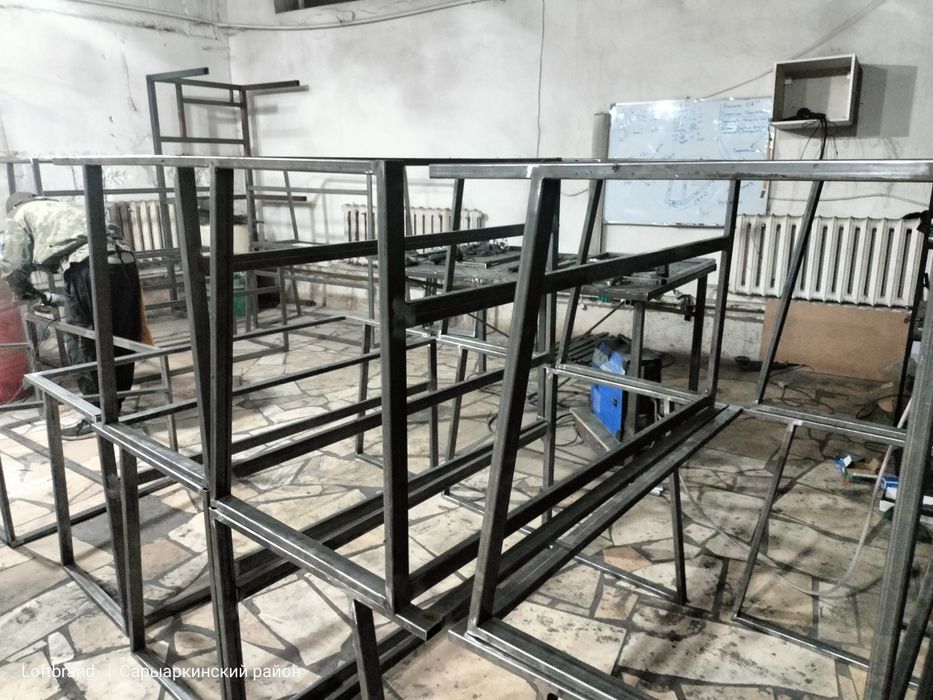 Изготовление подстольев, металло-конструкции любых объемов. LoftBrand