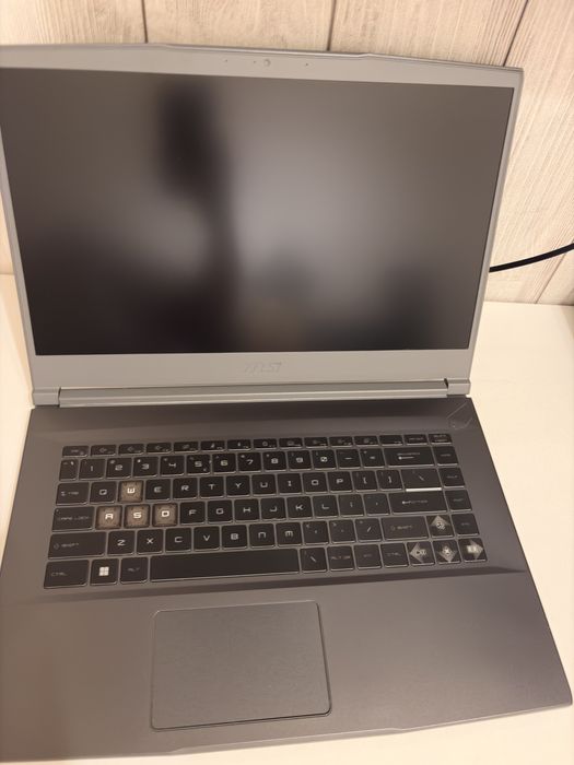 Laptop gaming msi thin15.  PRET FIX‼️‼️