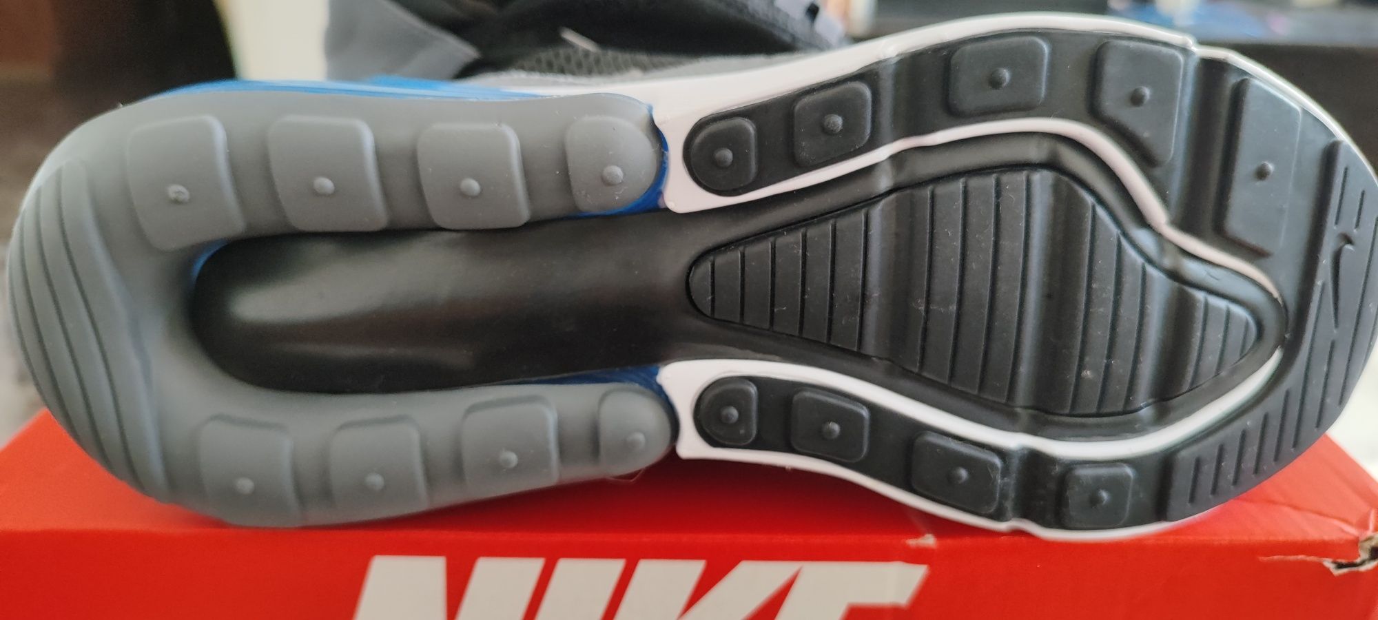 Младежки Маратонки Nike Air Max 270