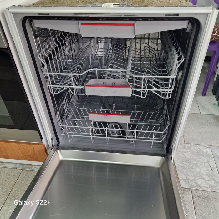 Съдомиялна 60см за пълно вграждане BOSCH А+++