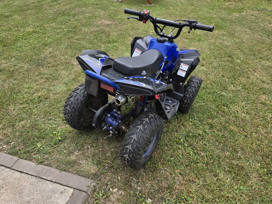 Vând ATV 50 cc stare f bună