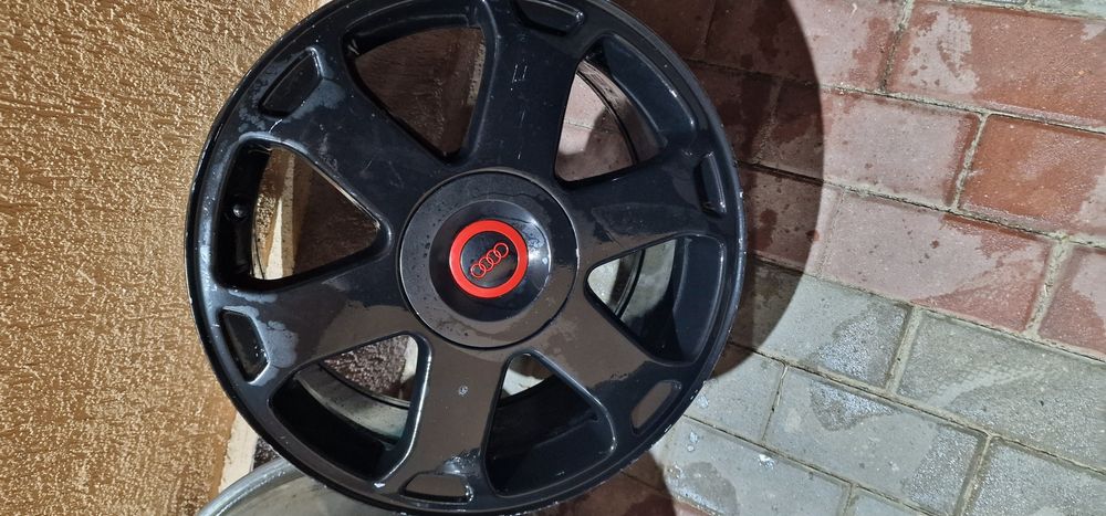 Vând jante aliaj R17