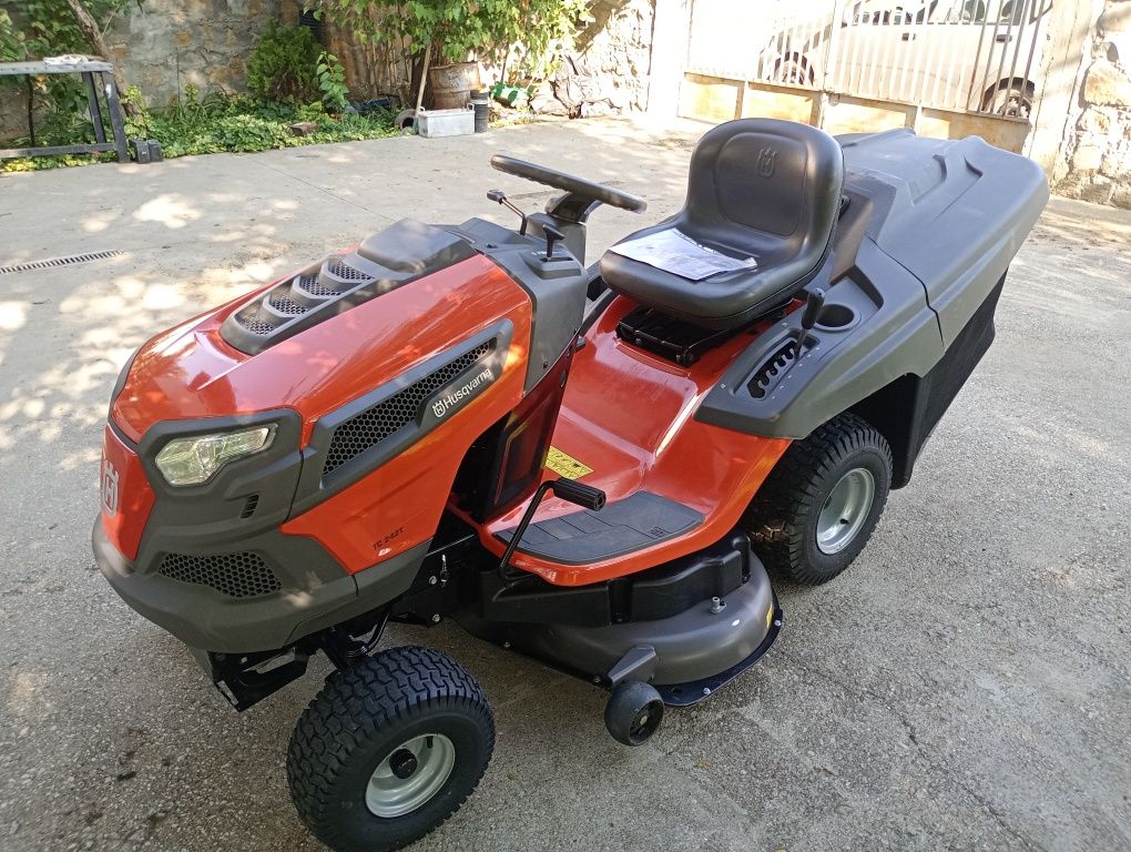 Тракторна косачка husqvarna 17кс. Като нова!