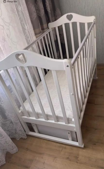 Продам детский кровать с матрасом