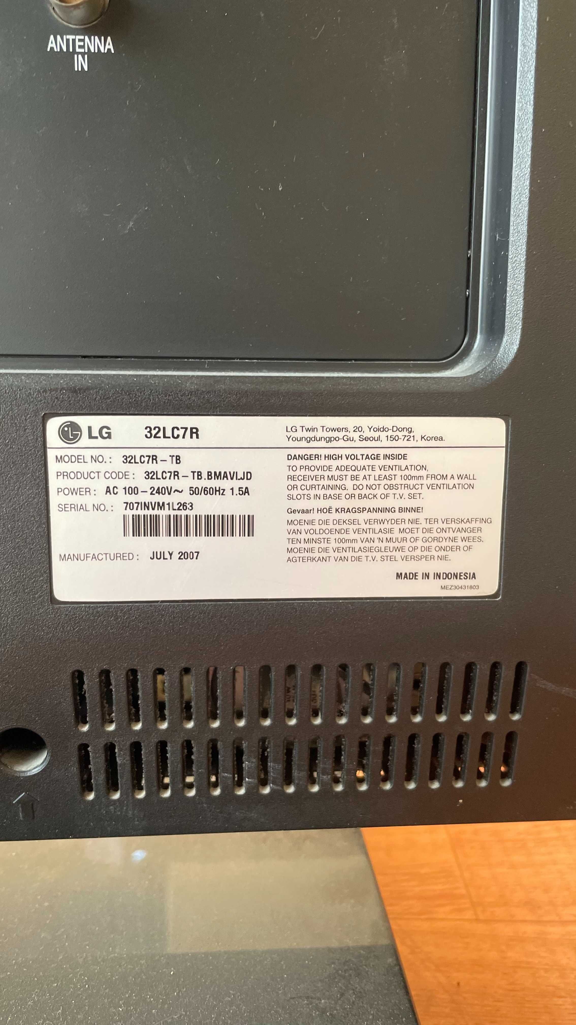 Продается телевизор LG 32LC7R