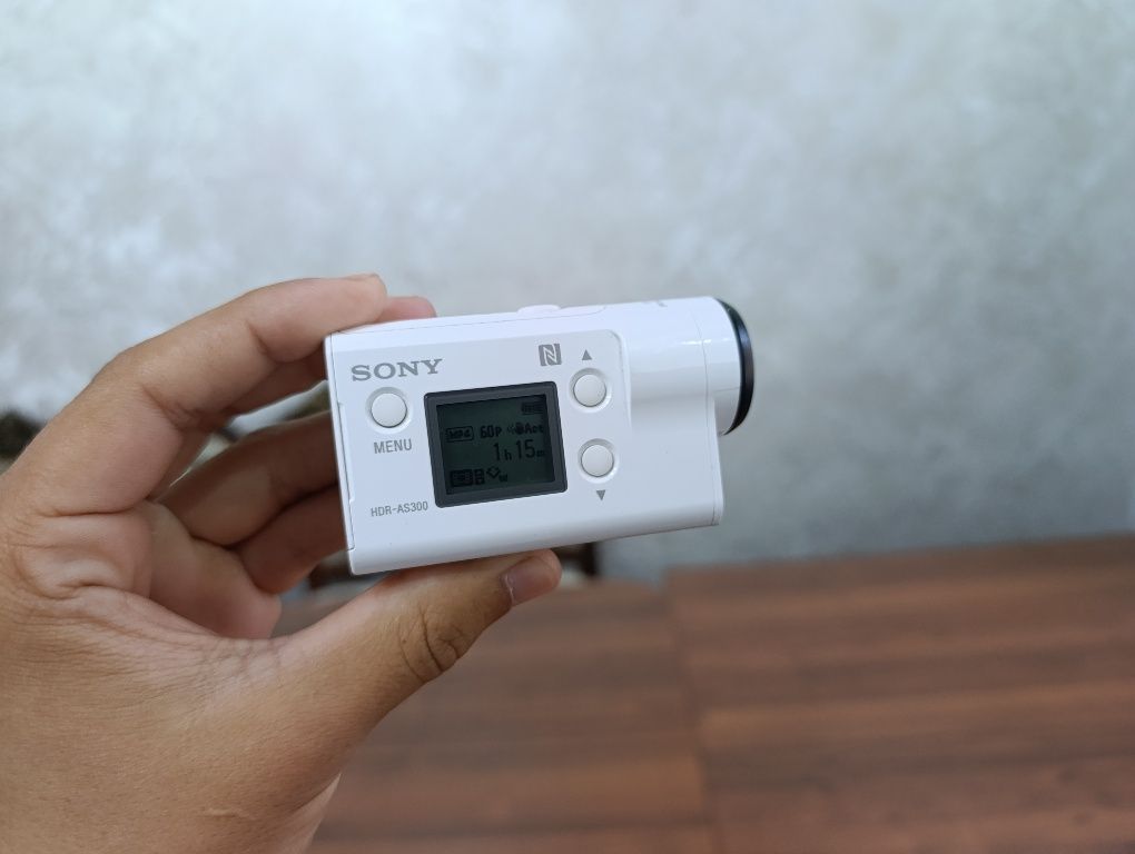 Sony HDR AS300 экшн камера сотилады