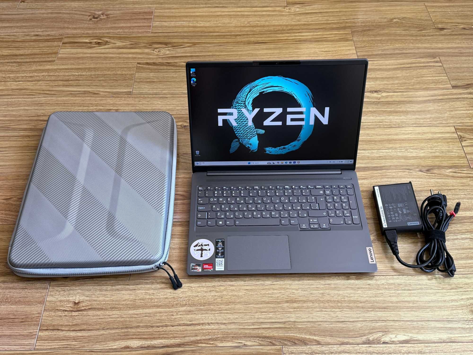 16`Lenovo Creator`Ryzen 9-5900HX/RTX 3050/32GB RAM/1TB SSD/2560x1600
