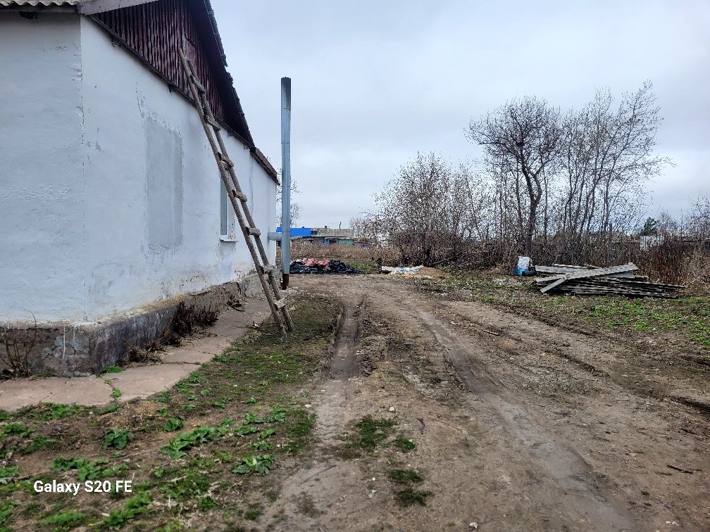 Продаётся добротный дом в деревне колоколовка