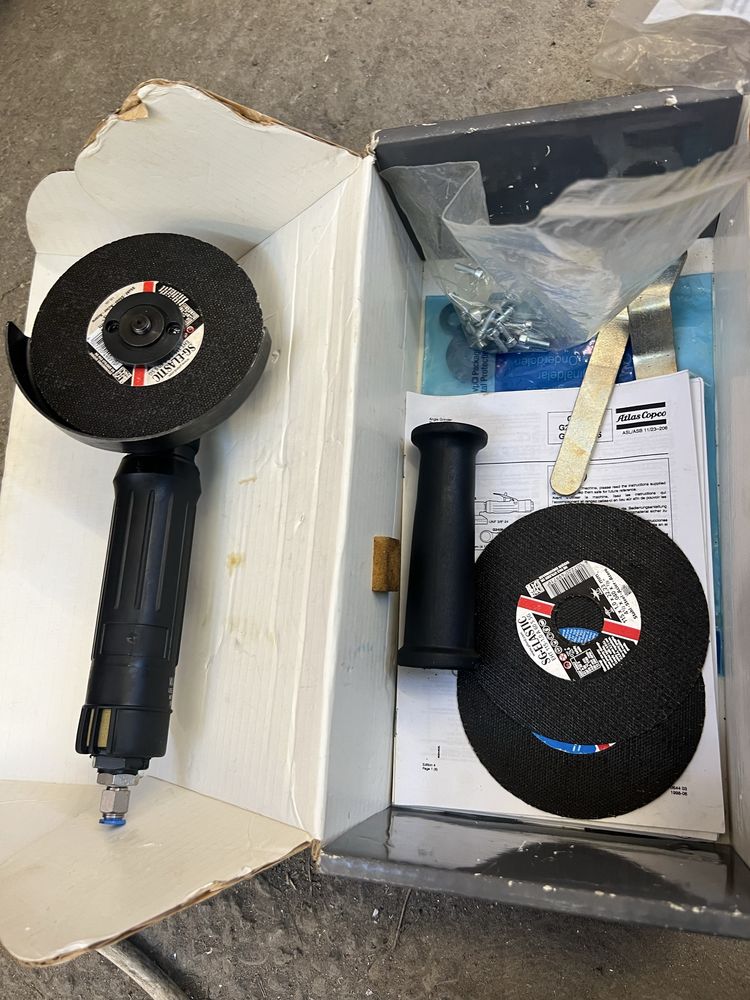 Scule pneumatice capsator Senco masina gaurit polizor Atlas Copco