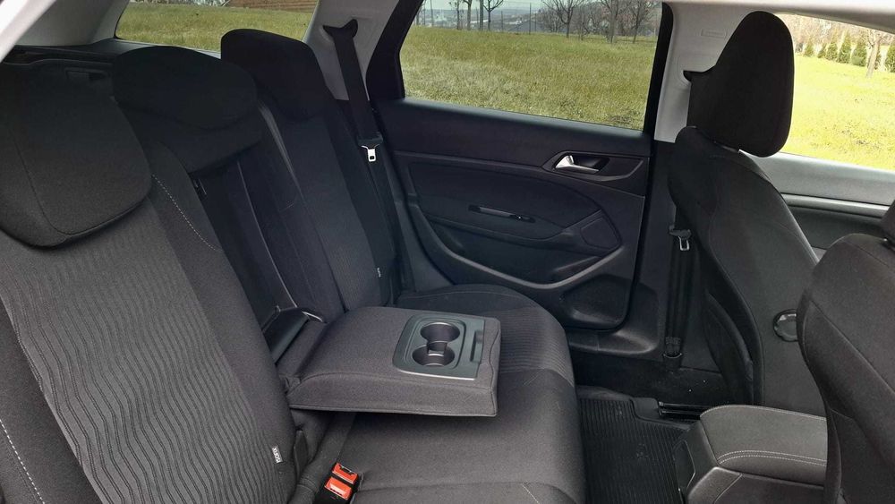 Vând Peugeot 308 1.6 BlueHDI . An 2015 EURO 6