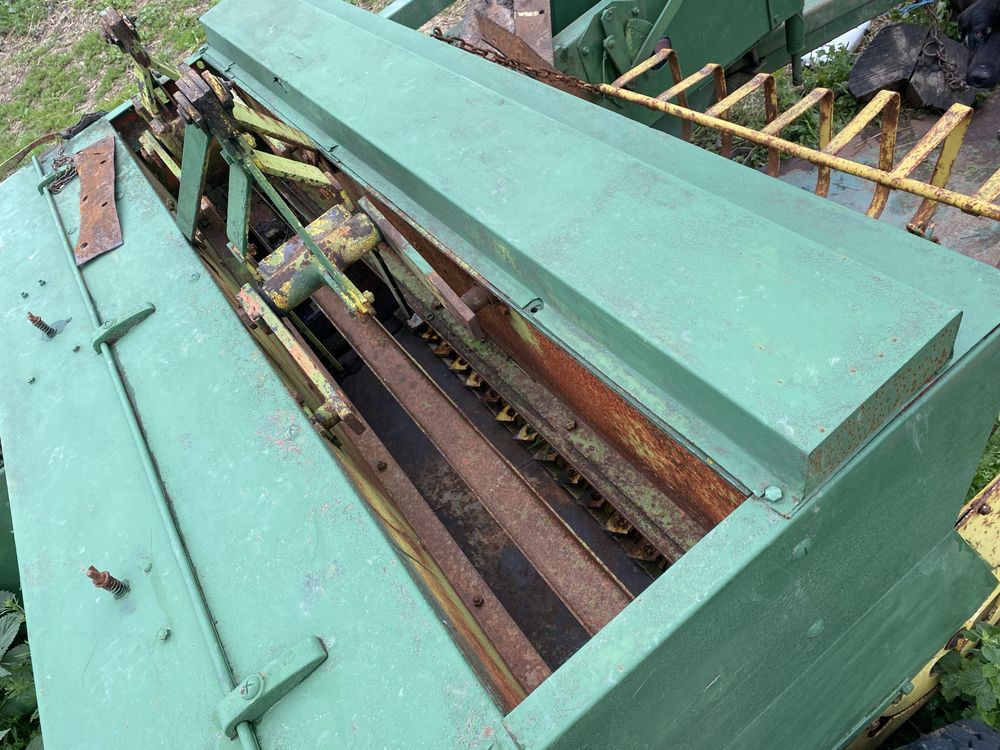 Продавам балопреса John Deere