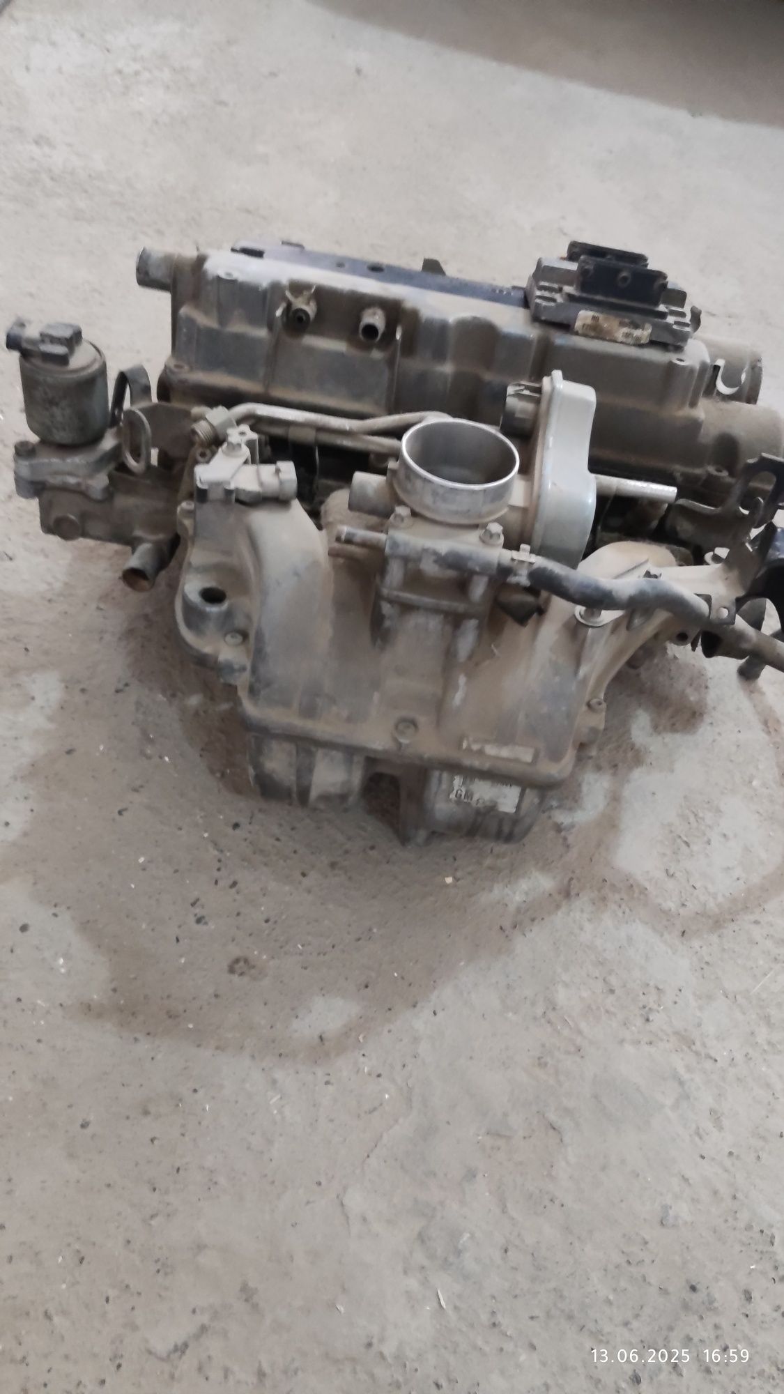 Lasetti 1.8 galofka zbor sotiladi
