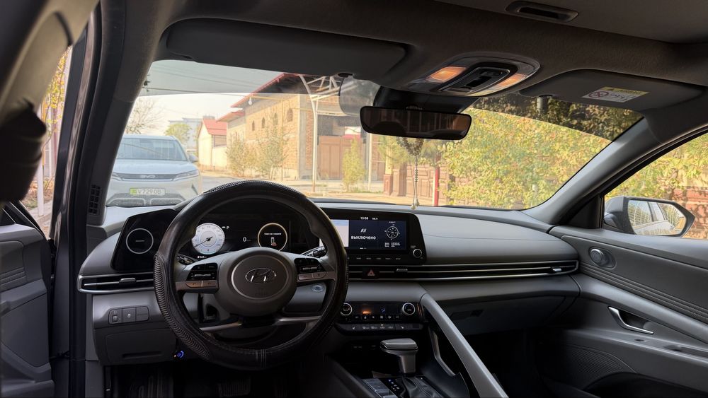 Hyundai Elantra 2.0 Хюндаи Элантра 2.0