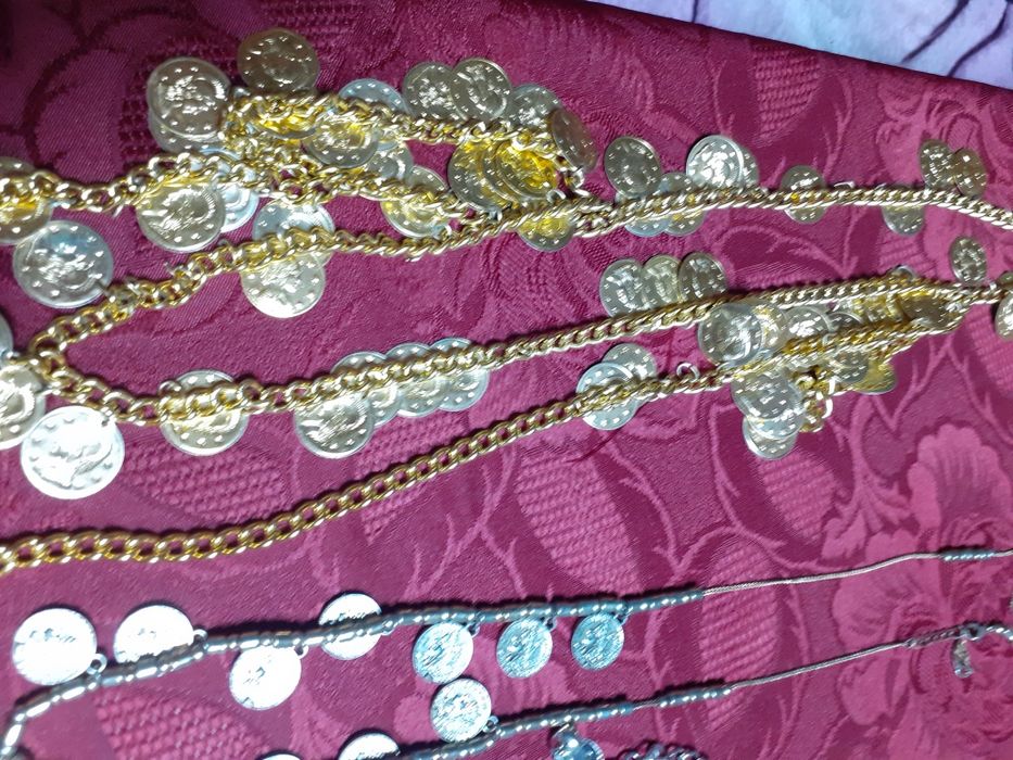 Стари  бижута и  броници с перли