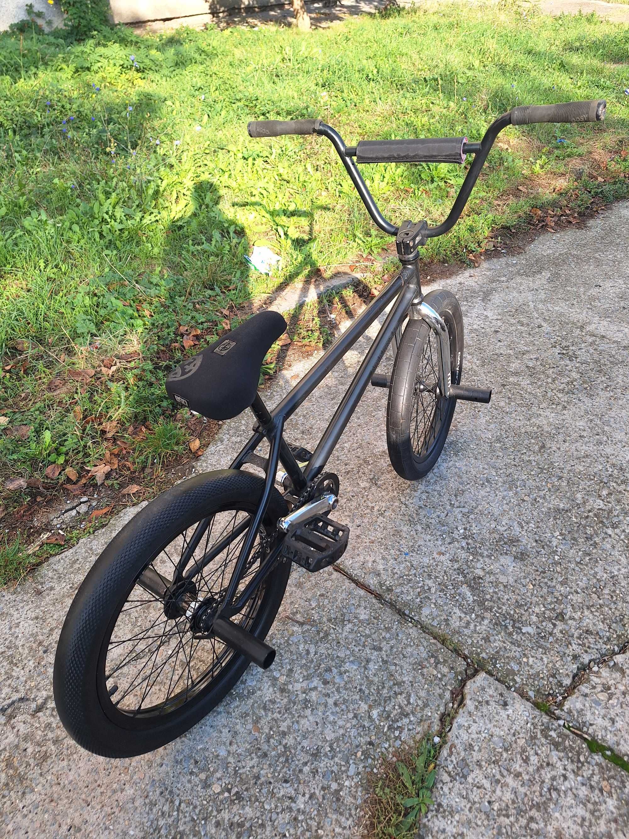 БМХ CULT   BMX CULT Топ състояние висок клас
