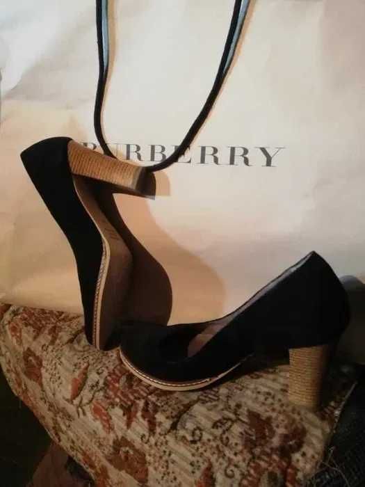 Vand pantofi femei stare foarte buna