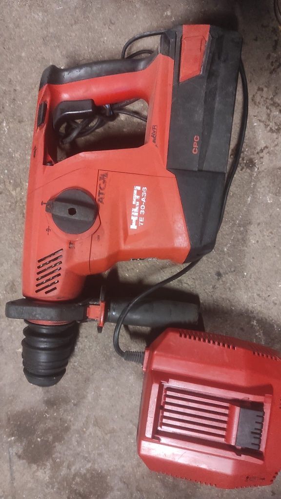 Rotopercutor HILTI TE  30-A36 ca nou