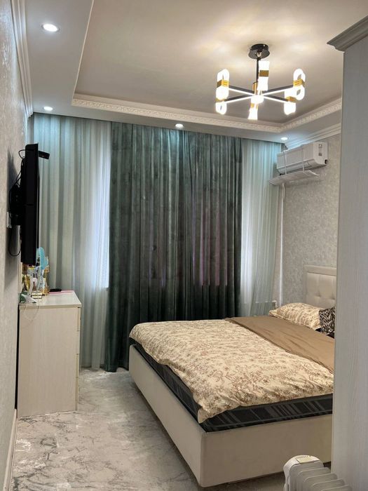 Продается 5ти комнатная квартира Карасу-1