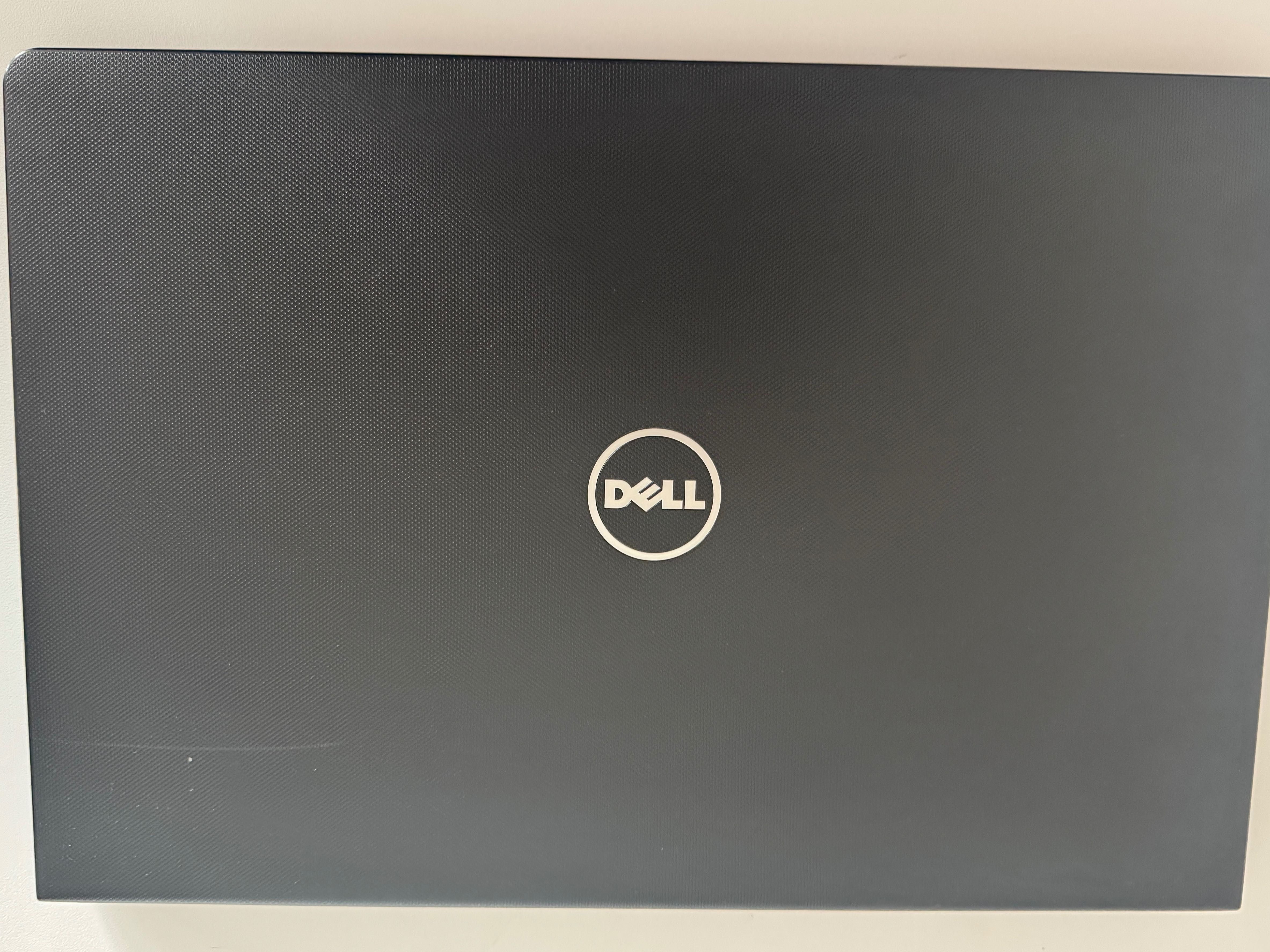Преносим компютър Dell Vostro 3568 (VOSTRO 15), 16 GB RAM, 256 GB SSD