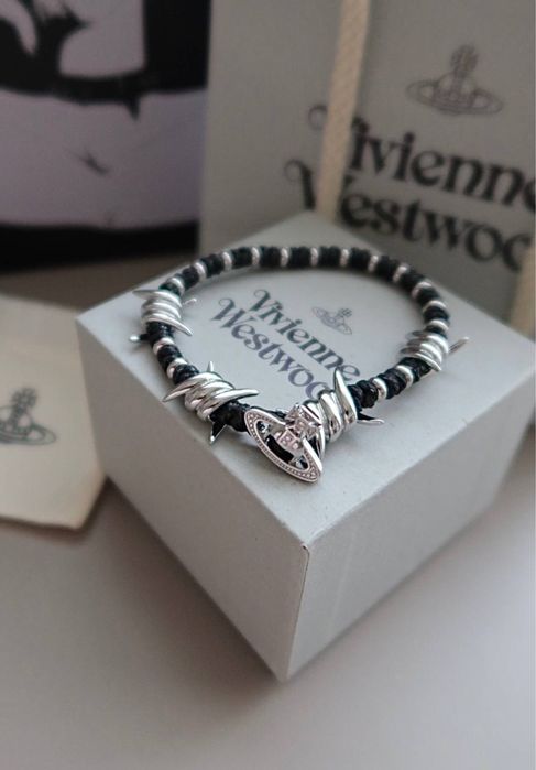 Vivienne Westwood гривна