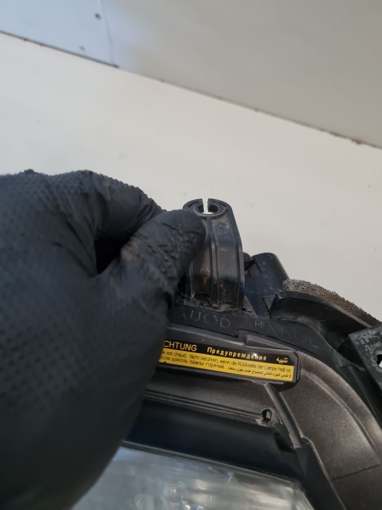 Far dreapta Xenon Lexus LX570 far adaptiv/ 2012 - 2016