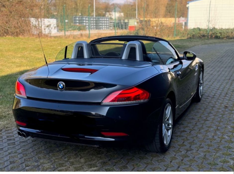 BMW Z4 2015, 19.500 € sDrive 20i-SPORT PAKET-NAVI LEDER, FULl DOTARI