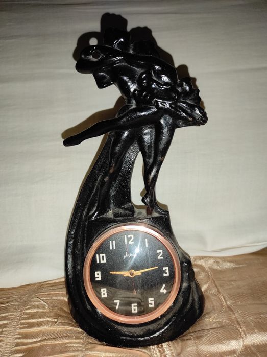 Продам часы Балет, каслинское литье