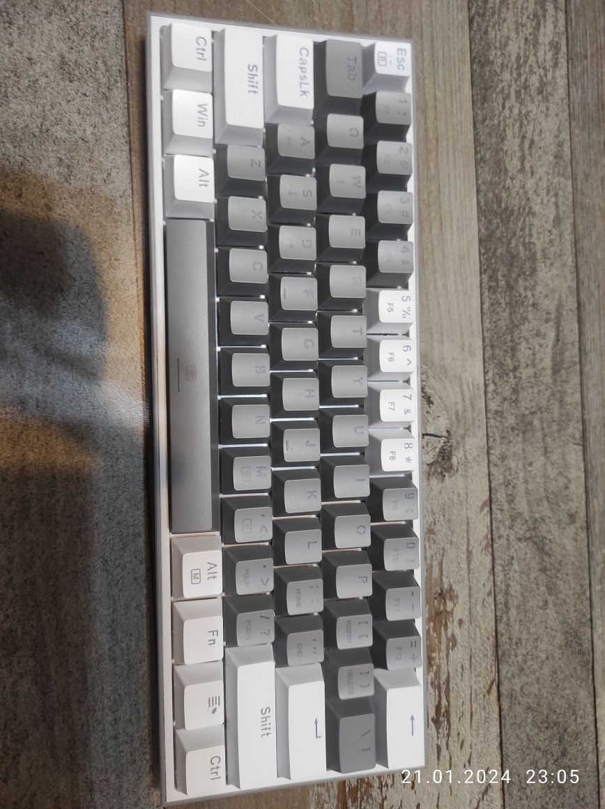 Tastatura redragon k617