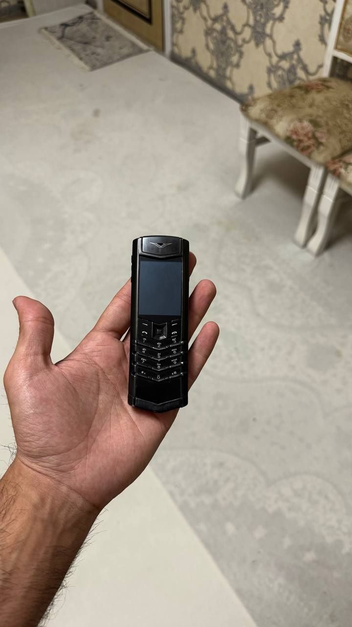 Vertu signature zor sastayanya