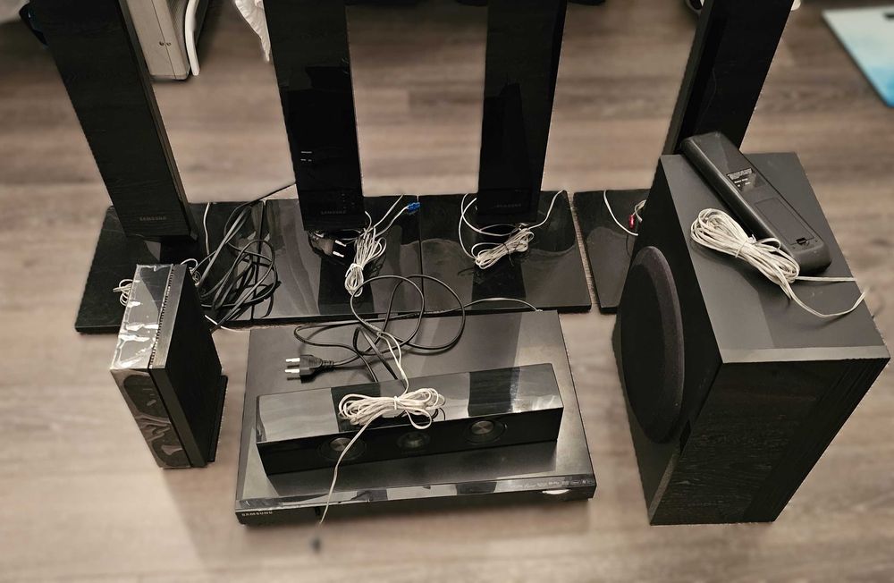 Sistem Home Cinema Samsung 5.1 HT-C555 + Transmitator Wireless