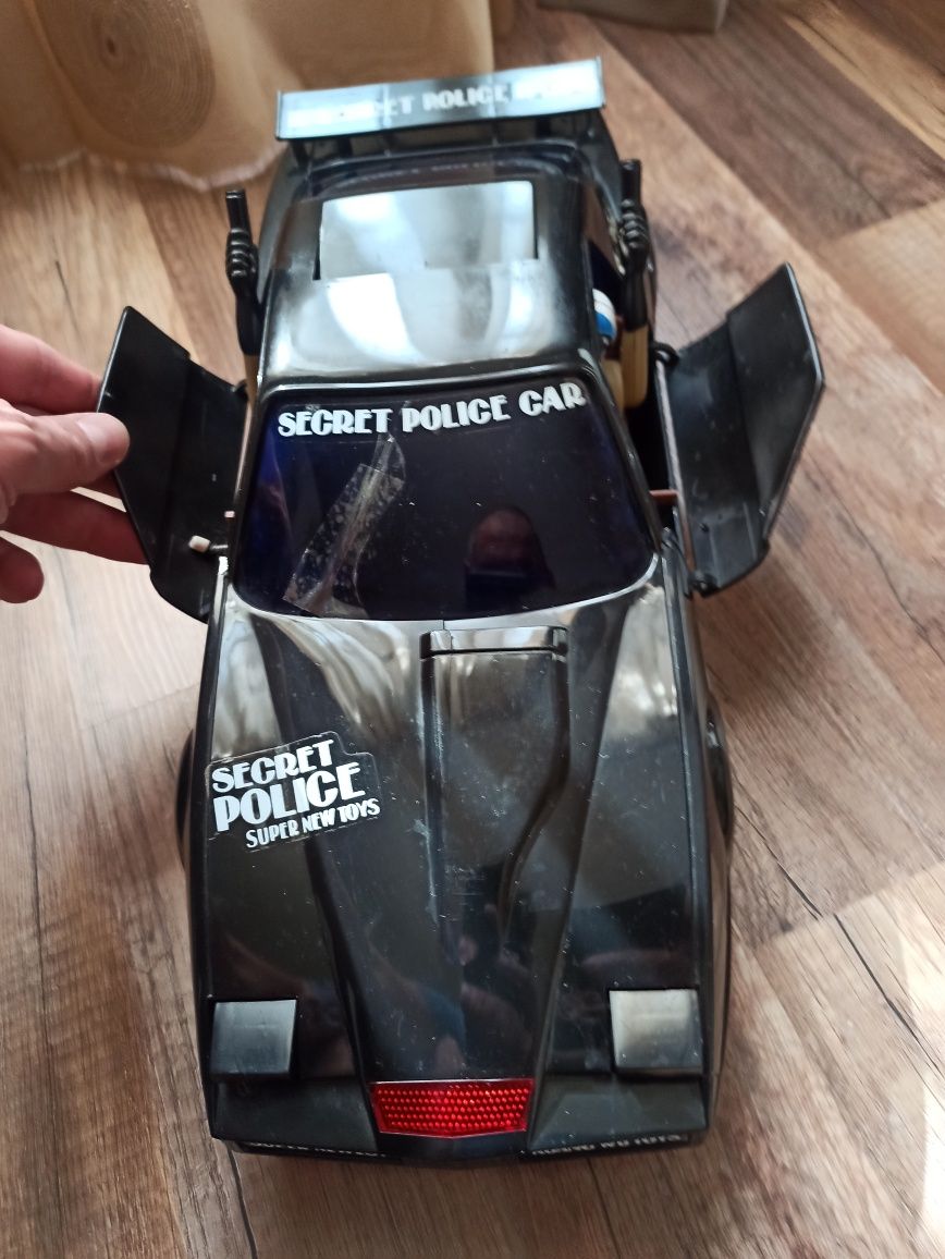 Колата кит от 80-те години ретро полицейска Knight Rider.