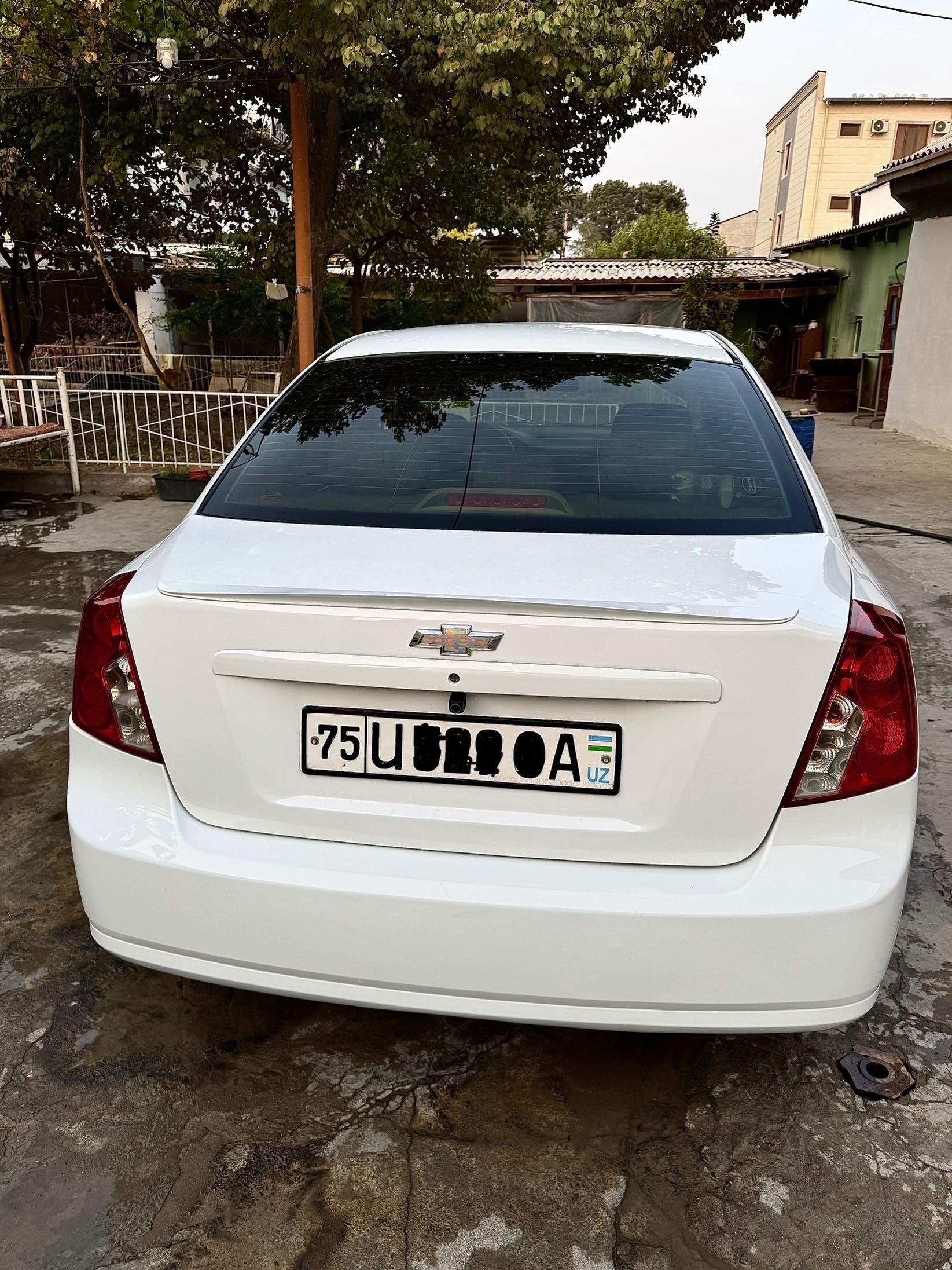 Lacetti 1.8 2013 yil sotiladi