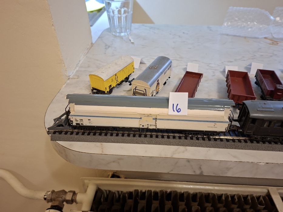 Piko / Пико / Marklin товарни и пътнически N0