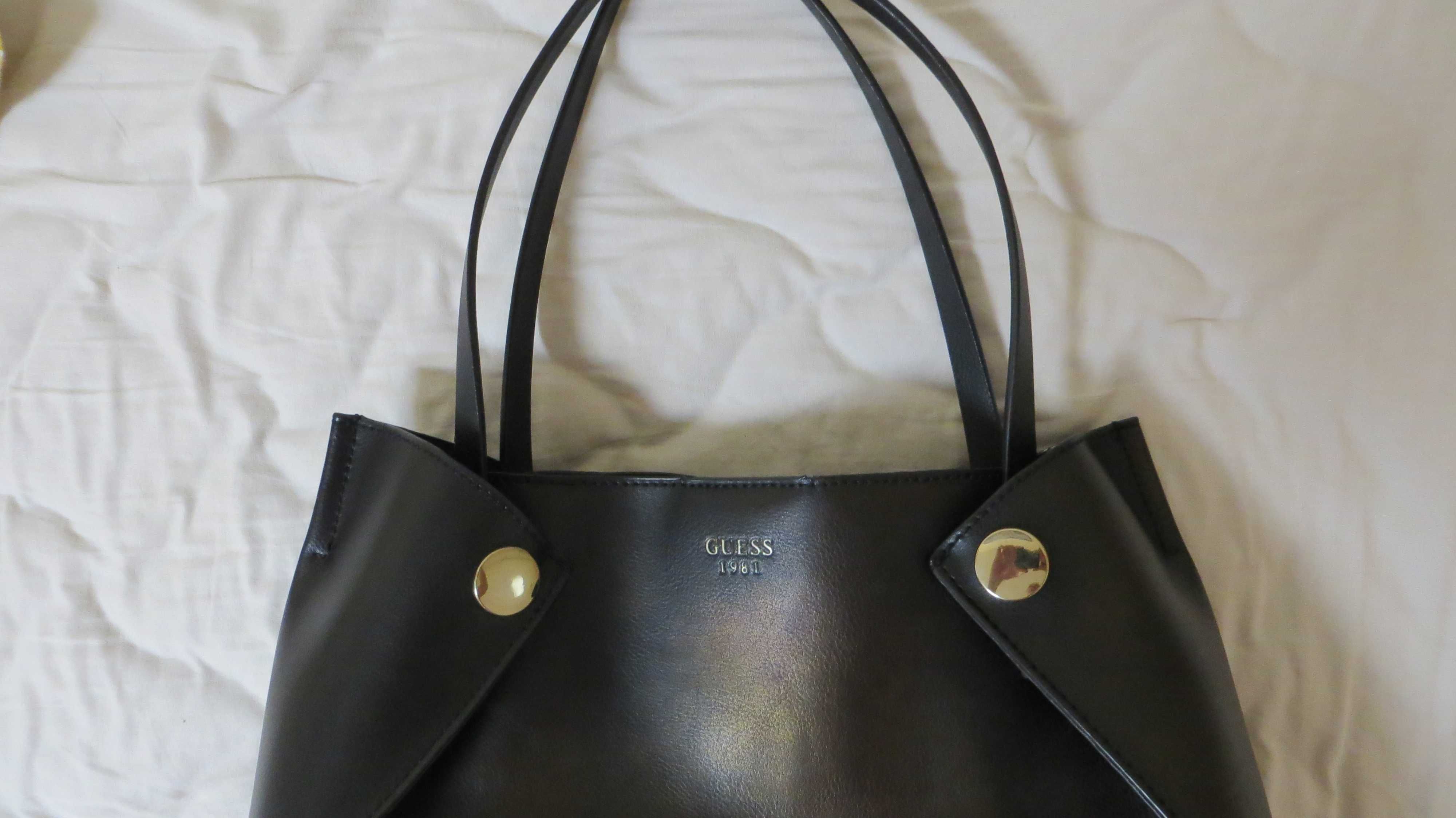 Чанта GUESS голяма